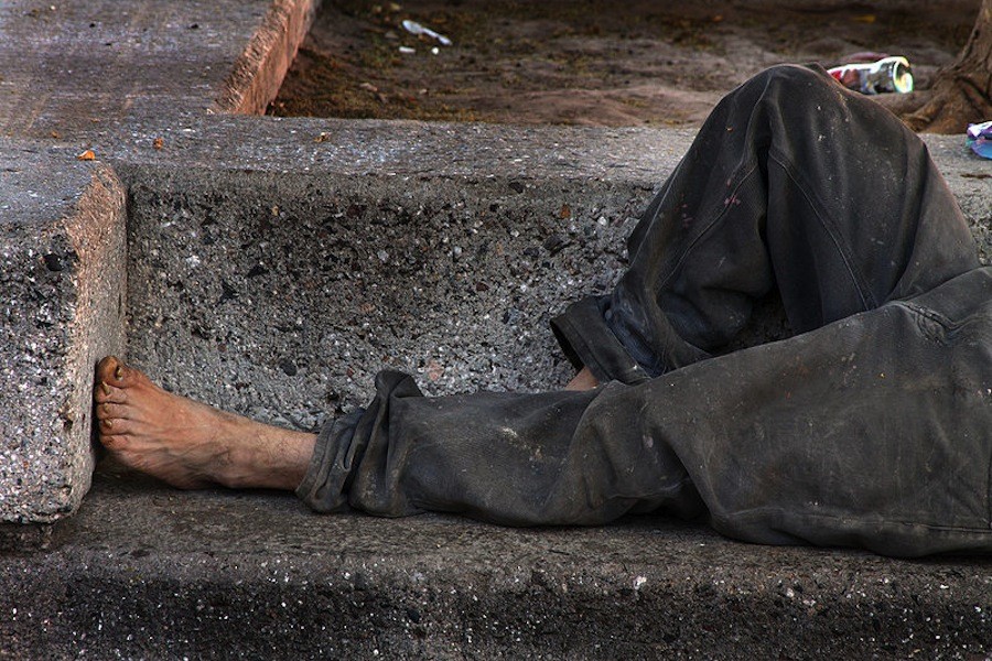 sem abrigo.jpg sem abrigo.jpg