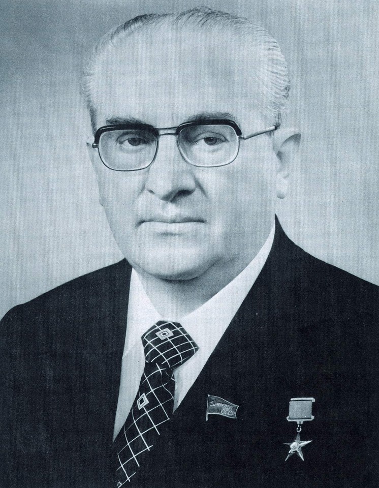 Yuri Andropov_August_1983 Yuri Andropov_August_1983
