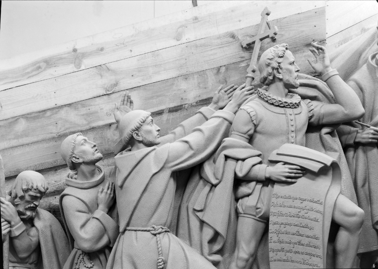 Grupo escultórico do Padrão dos Descobrimentos -