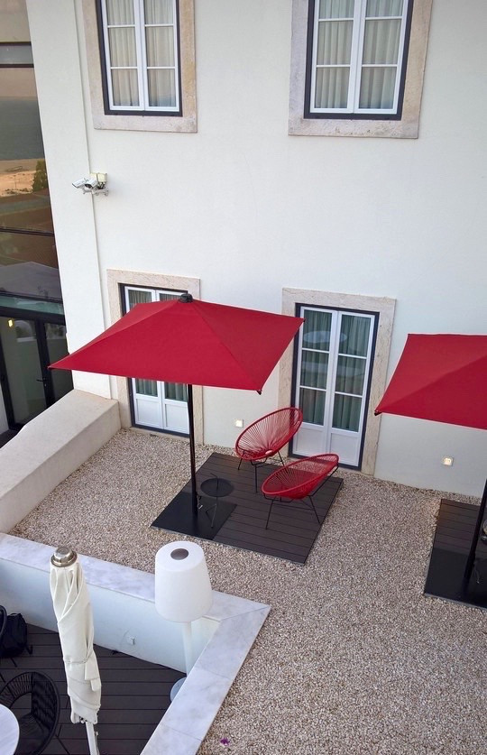 18568622_uZWKY (1).jpg