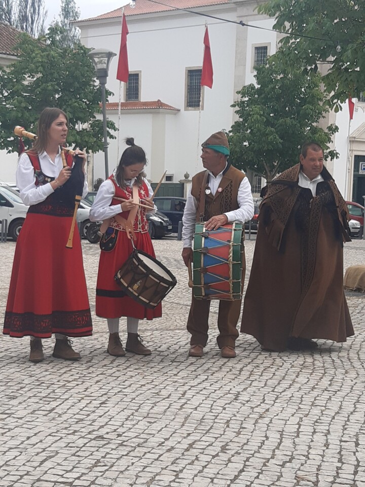 348592359_1575694549621801_8321127998605485066_n.j