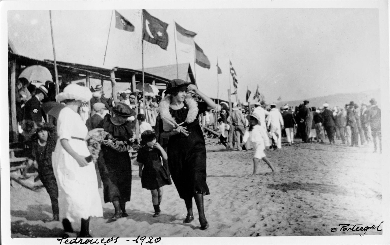 Praia de Pedrouços, 1920,.jpg