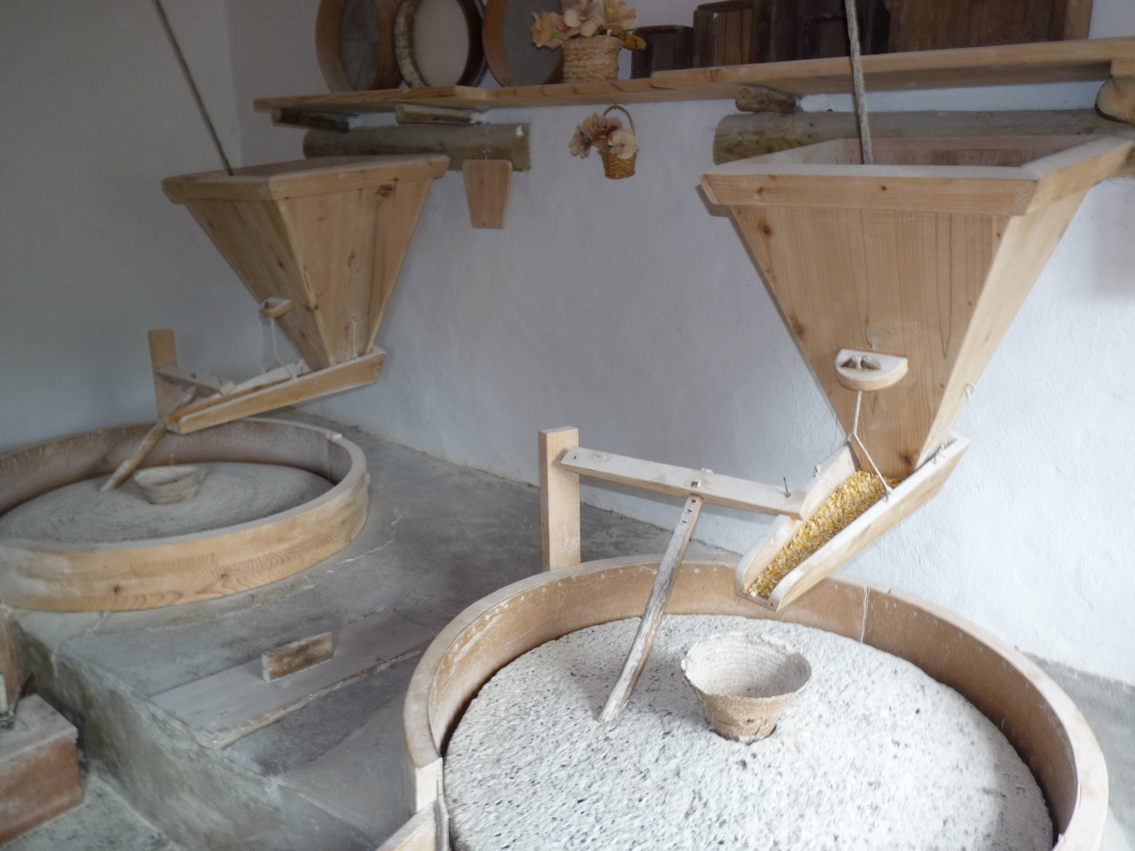 Flores - Moinho da Ribeira da Alagoa (4).JPG