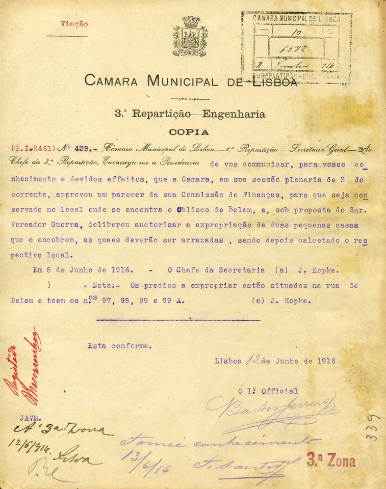 Expropriação e demolição de duas casas que enc