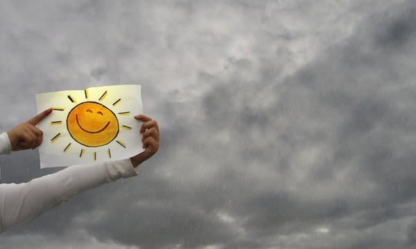 Sun_and_rain_by_emolawn-600x360.jpg