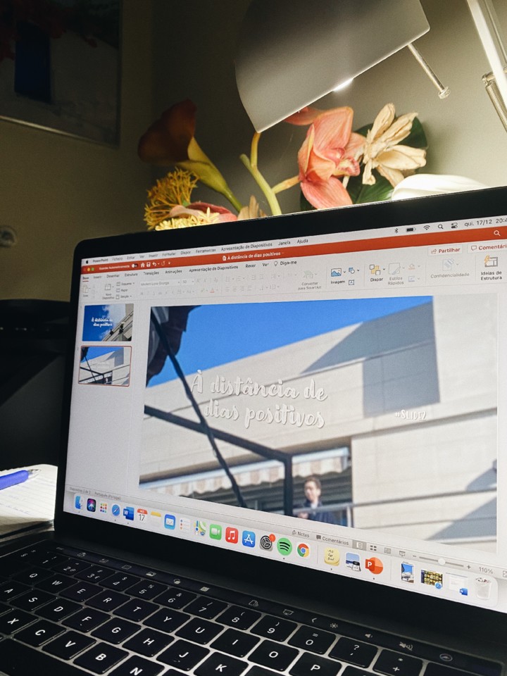 À distância de dias positivos - Slide2.JPG