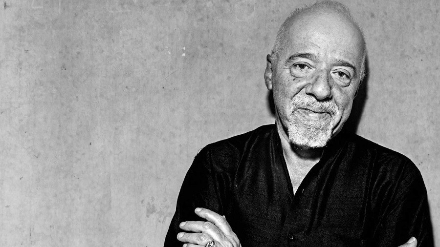 paulo coelho.jpg