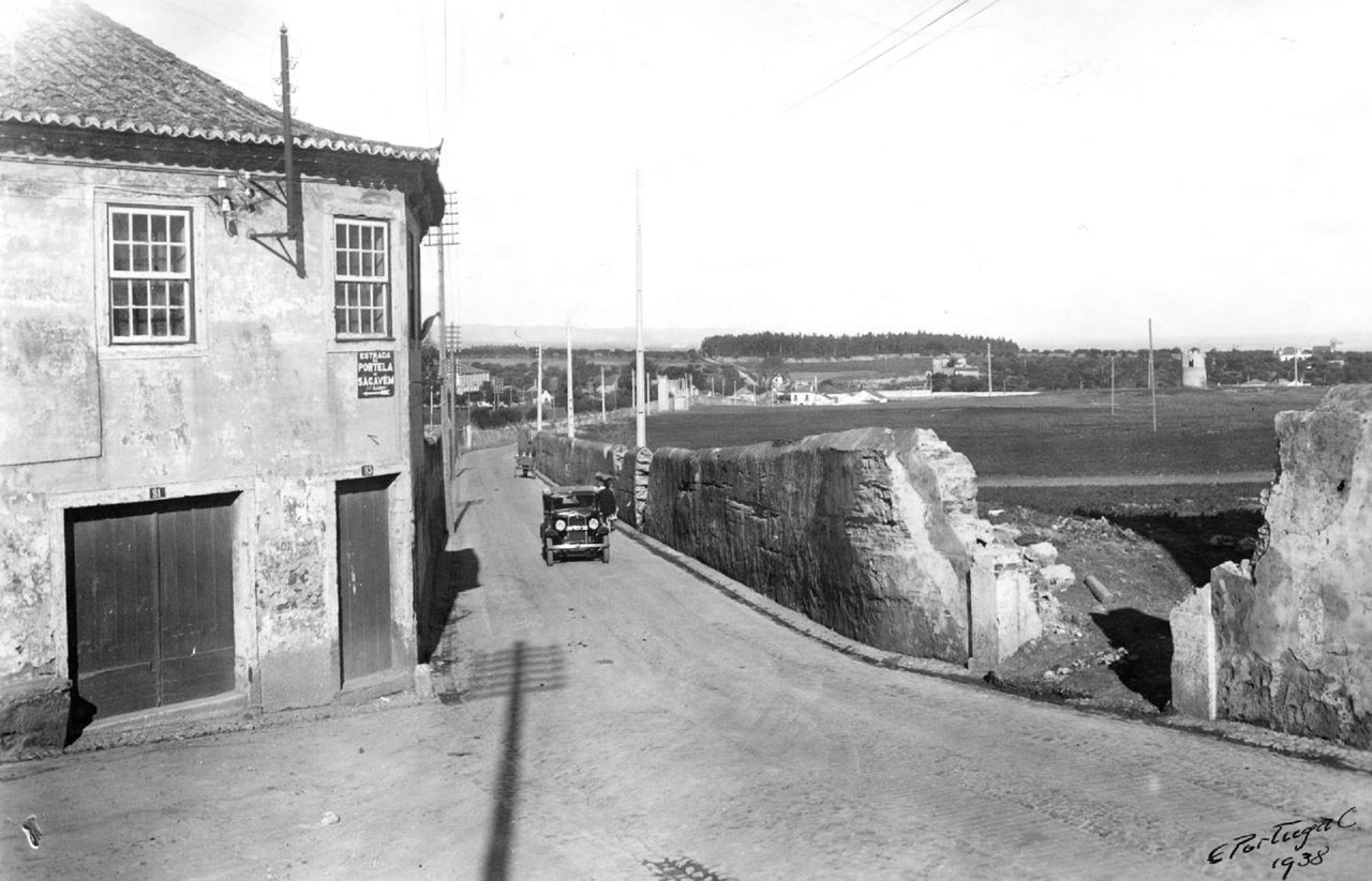 Estrada de Sacavém, no lugar da Portela, 1938, fo