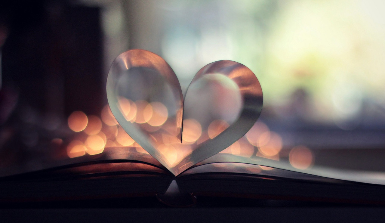 book-page-heart-bokeh.jpg