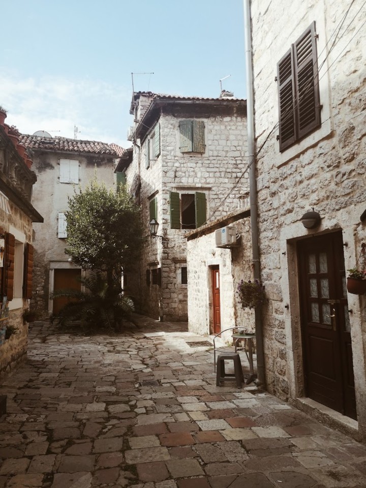 2018-08-22 11.44.45 1.jpg 2018-08-22 11.44.45 1.jpg