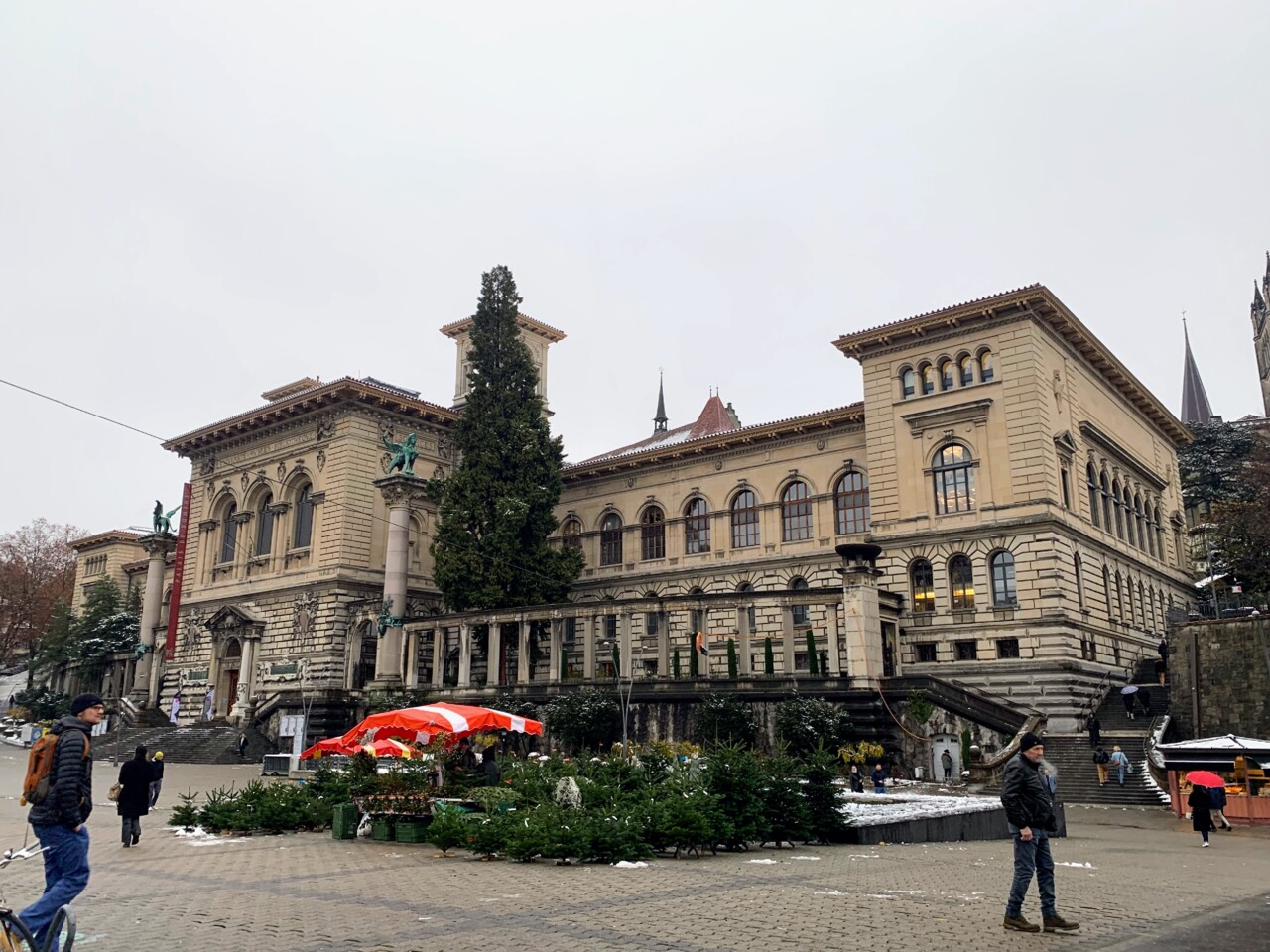 Place de la Riponne.jpg