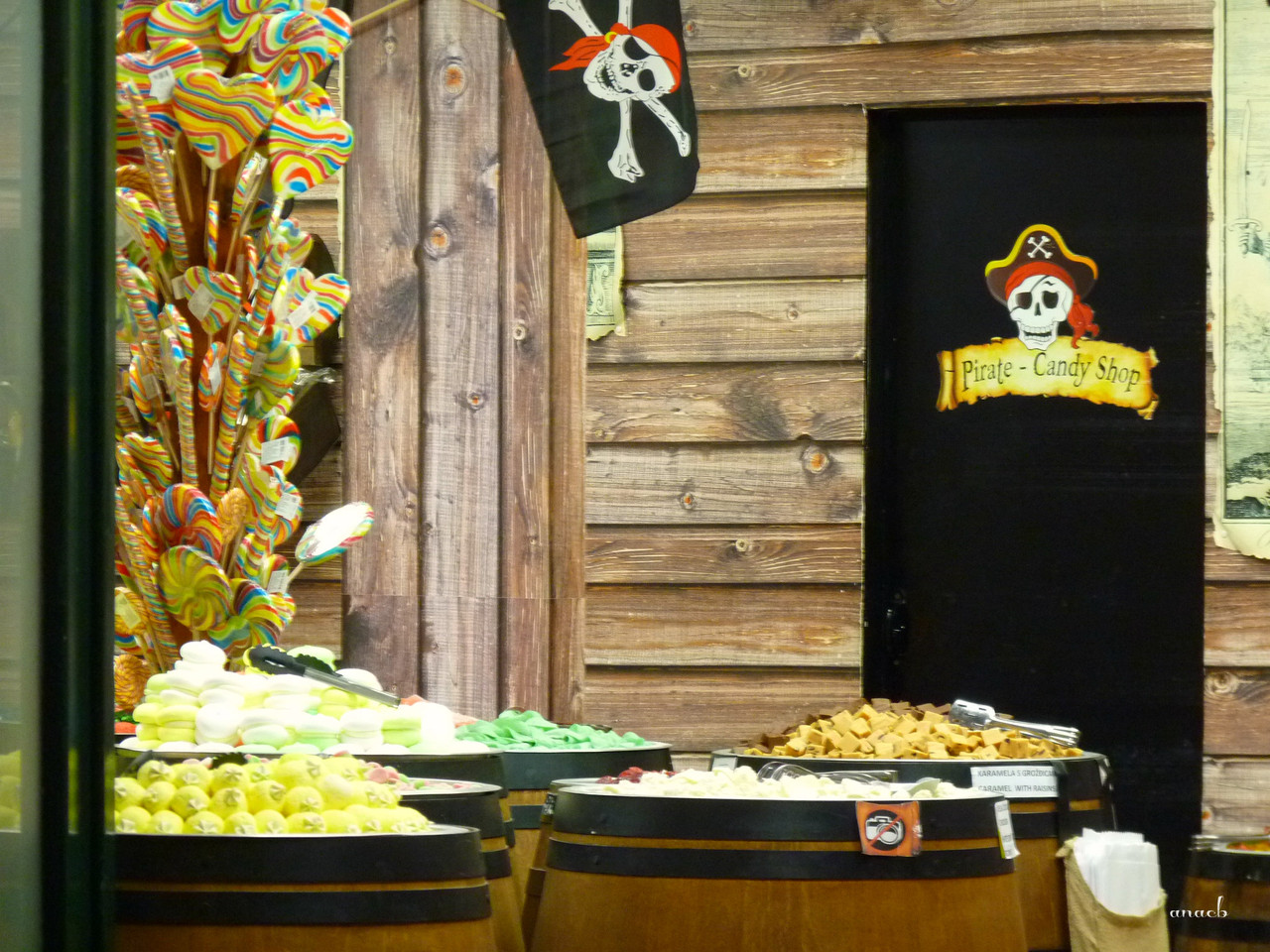 Dubrovnik, Croatia - by night (17).jpg