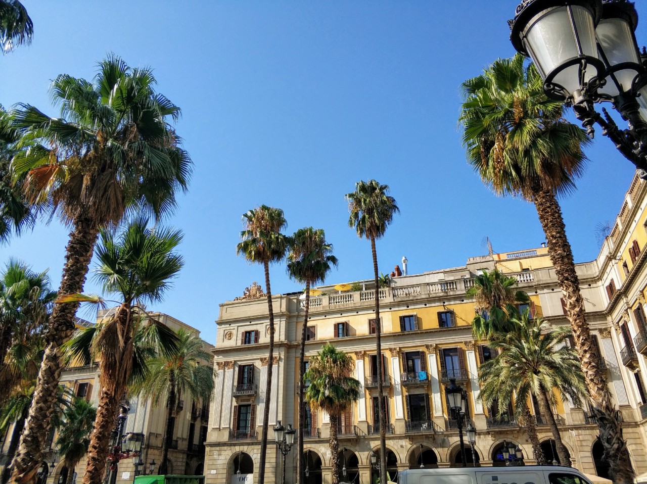 Praça Real, Barcelona.jpg