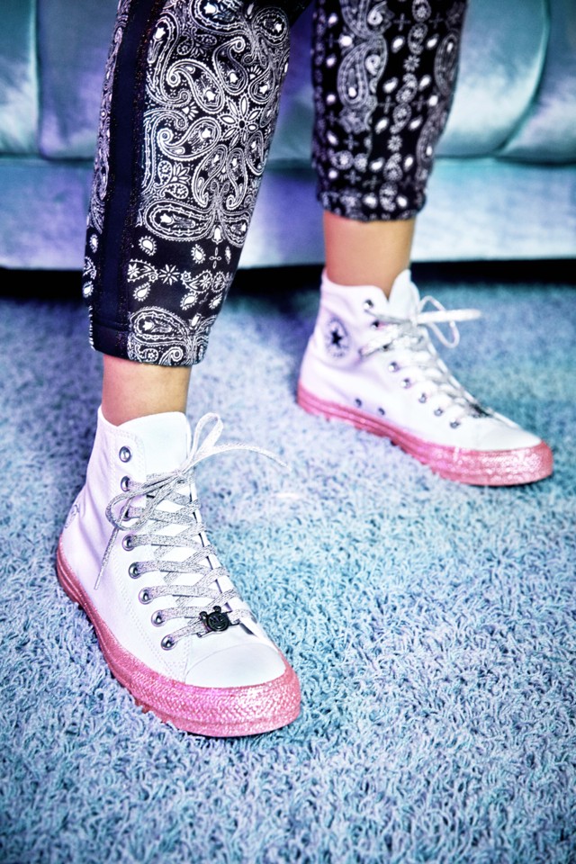 CONVERSE x MILEY - Bershka (8).jpg CONVERSE x MILEY - Bershka (8).jpg