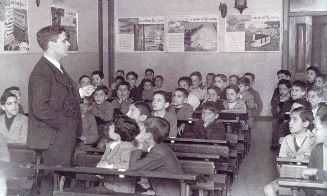 Escola salazarista.jpg Escola salazarista.jpg