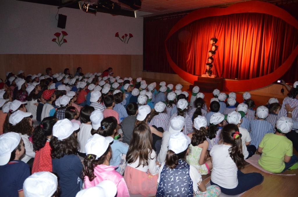 Dia da Criança - teatro ‘A Revolta dos Micróbi