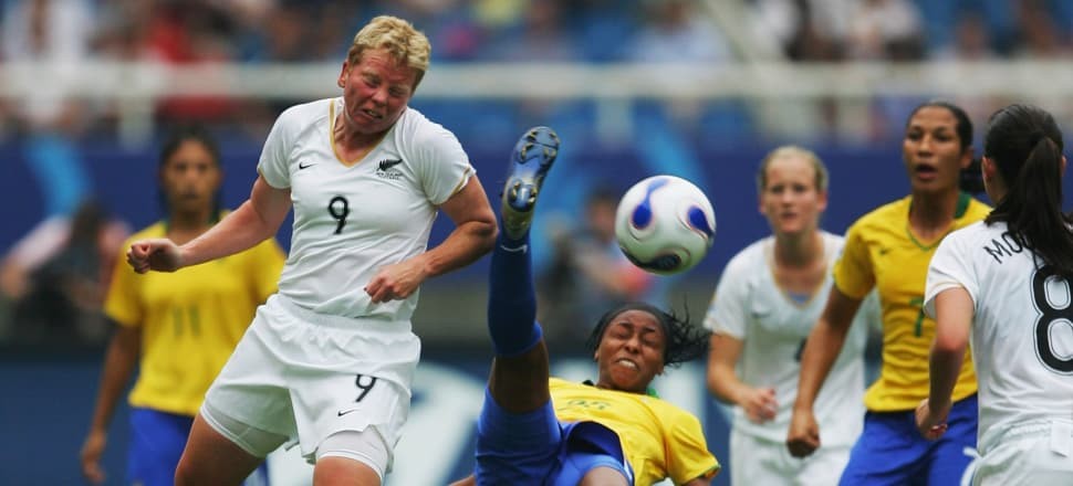 Wendi Henderson defronta o Brasil no Mundial-2007