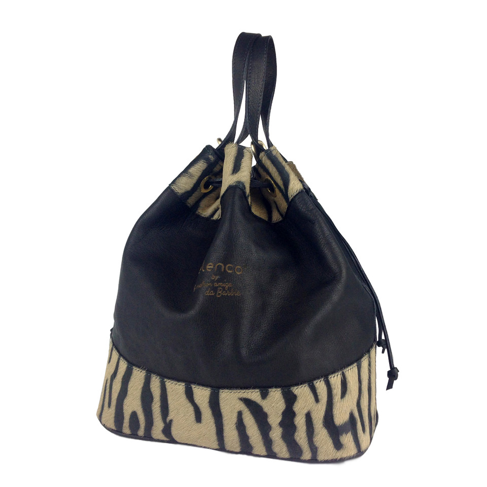 elenco by A melhor amiga da barbie.jpg