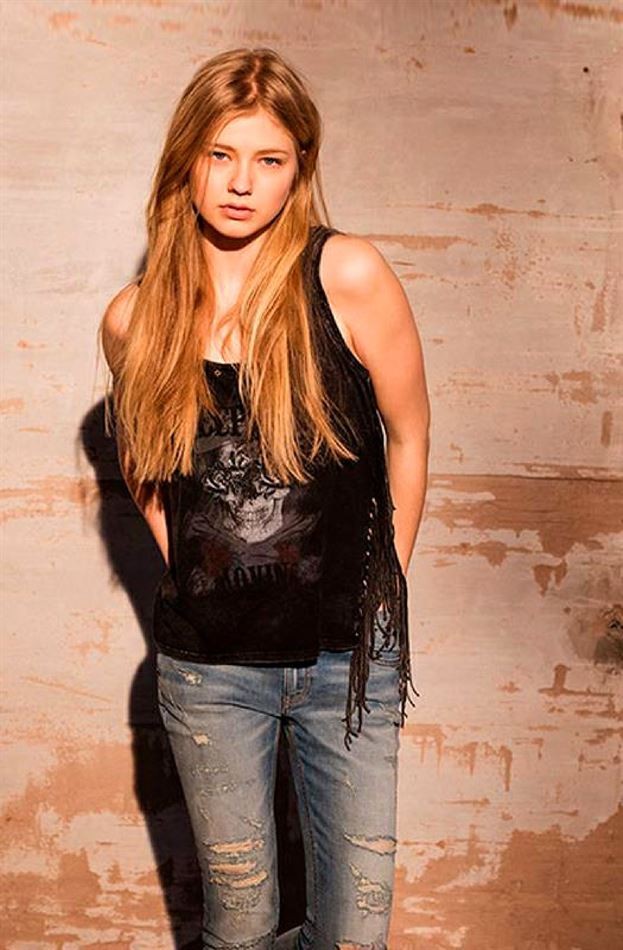 c&a-catalogo-festival-primavera-verao-2016 (2).jpg c&a-catalogo-festival-primavera-verao-2016 (2).jpg