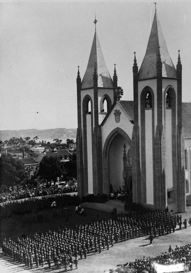 Igreja do Santo Condestável, inauguração, 195  