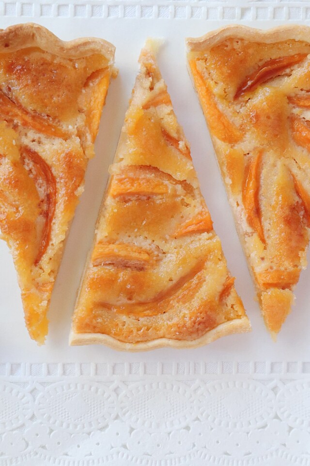 tarte frangipane de nêsperas (magnórios)