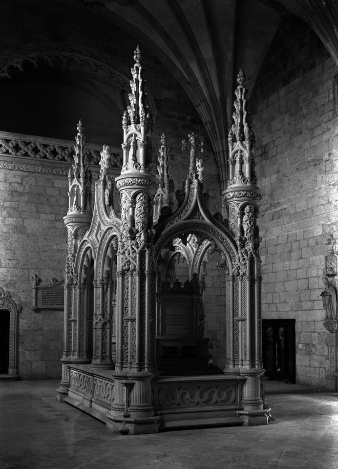 Túmulo de Alexandre Herculano, sd, foto de Albert