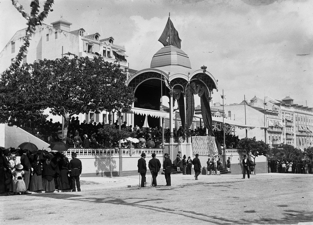 Pavilhão da Avenida, 1898, foto de Leilão Soares