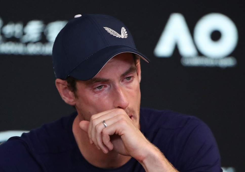 Andy Murray em lágrimas durante a conferência