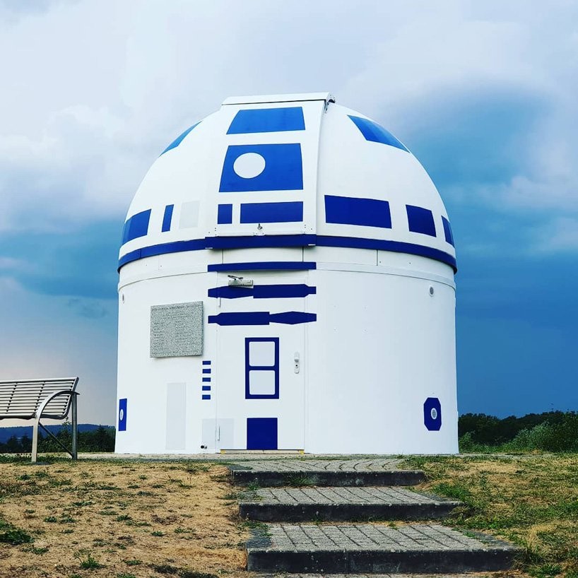 star-wars-fans-transform-observatory-into-giant-r2 star-wars-fans-transform-observatory-into-giant-r2