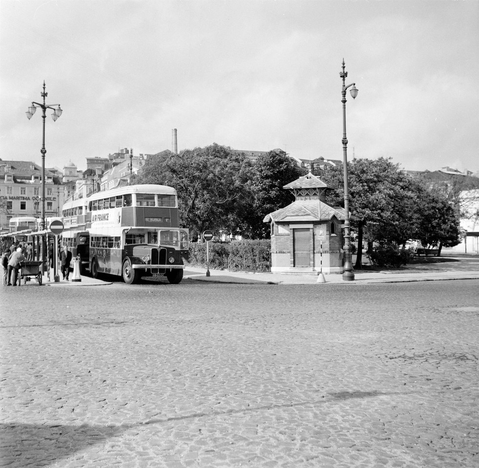 Jardim Roque Gameiro, quiosque sudoeste, 1964, fot