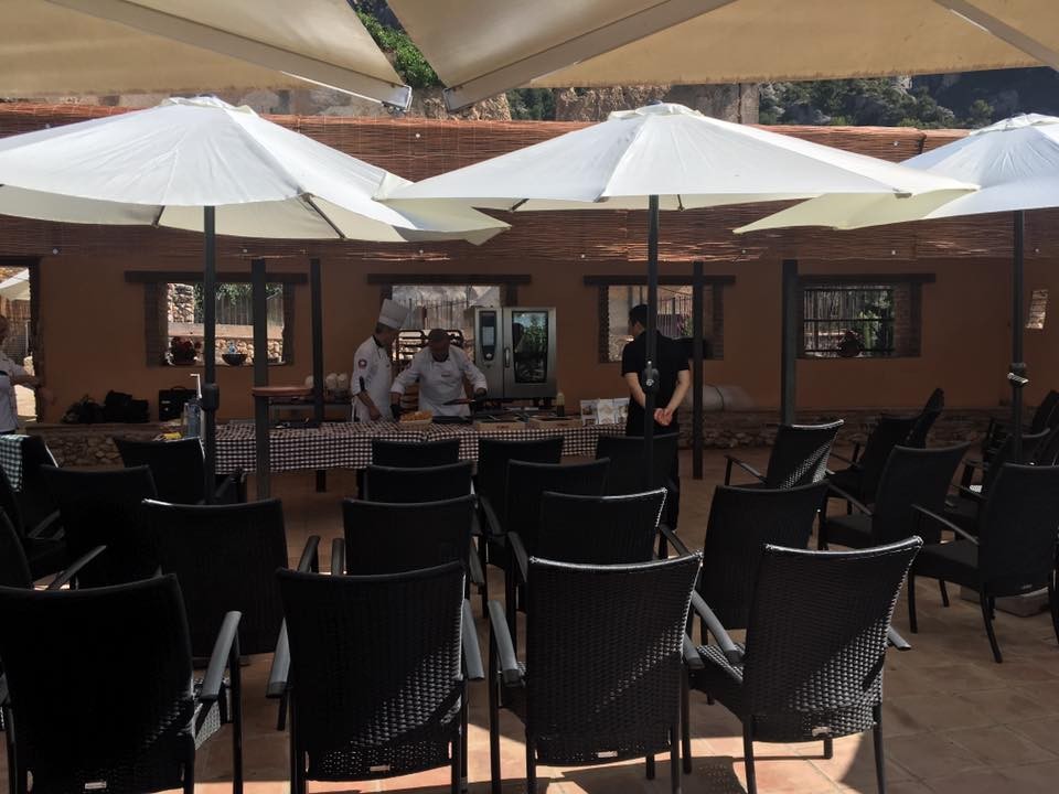 18582123_1535901586451214_2473102006406213382_n.jp