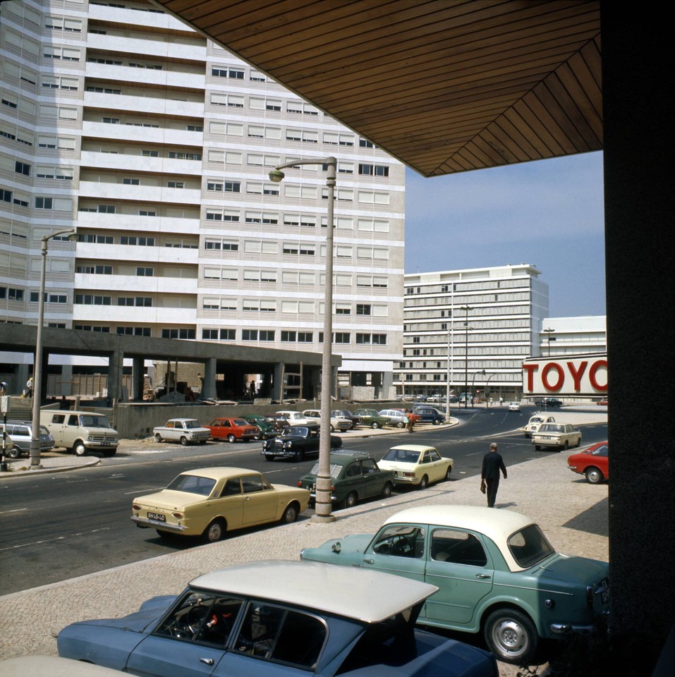 Avenida da Igreja e Praça de Alvalade, Lisboa (A. Pastor, 1970)