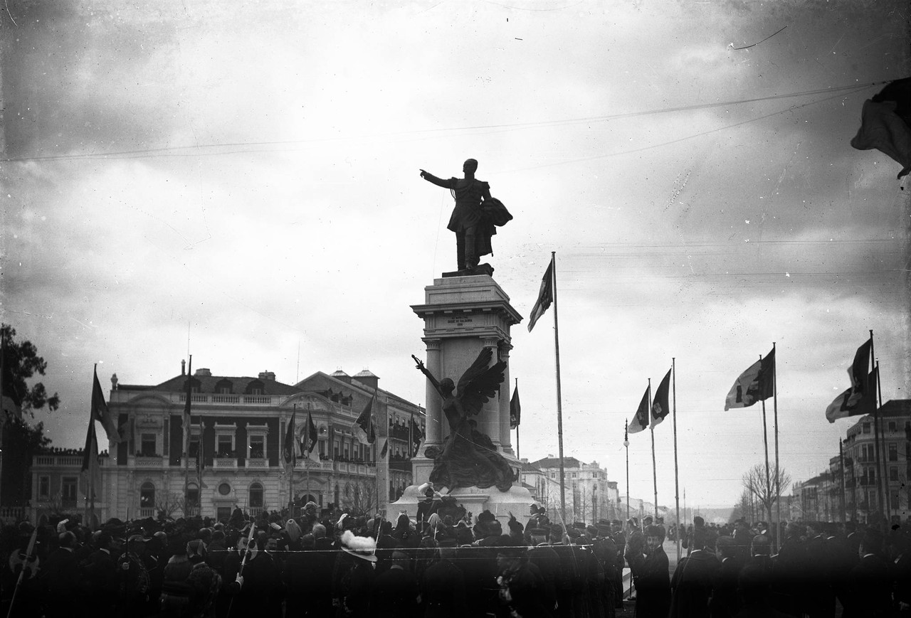 Inauguração do monumento ao Duque de Saldanha, f