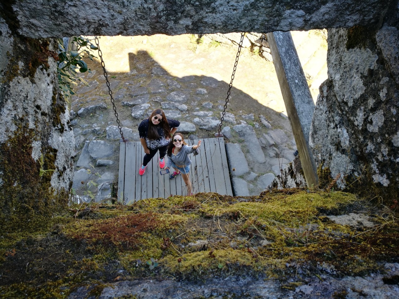 Muralhas do Castelo de Lindoso.jpg