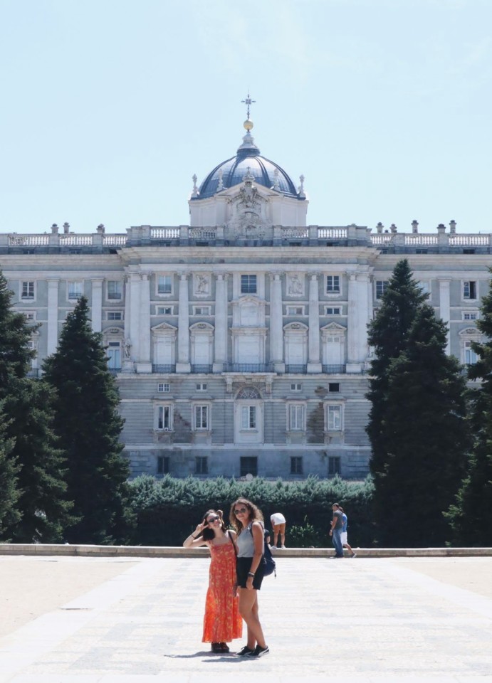 Palácio Real de Madrid do Jardim Sabatini.jpg