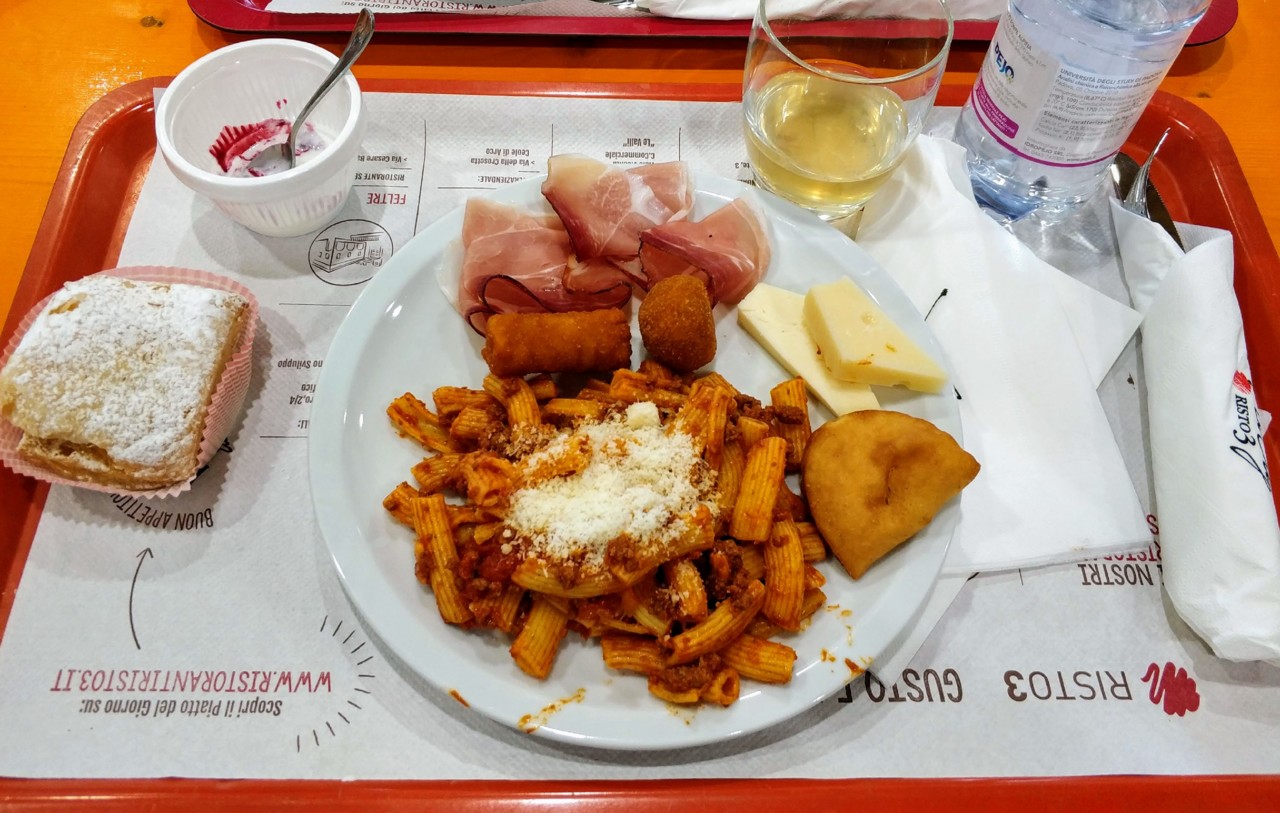 Almoço em Trento.jpg