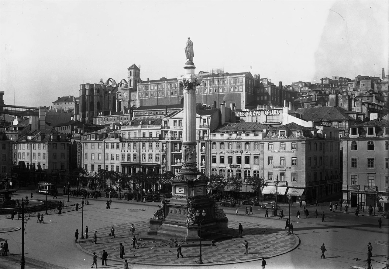 Praça Dom Pedro IV, panorâmica, anterior a 1919.