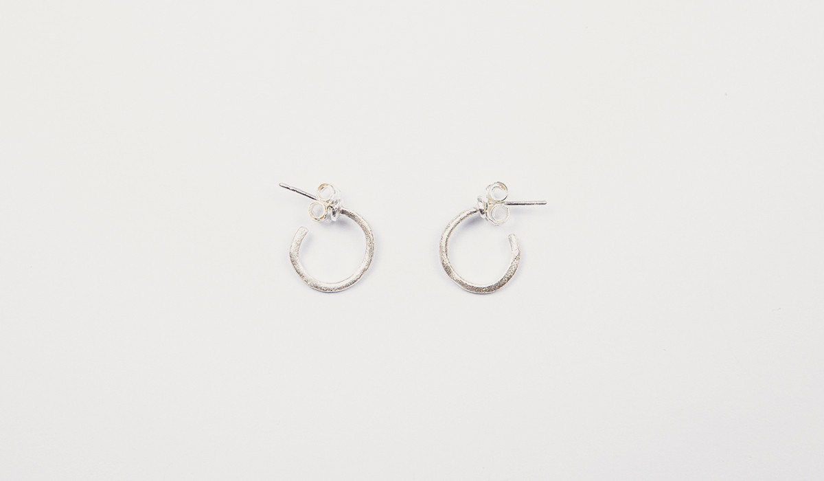 ju_earrings_anura_silver_508A6530_.jpg