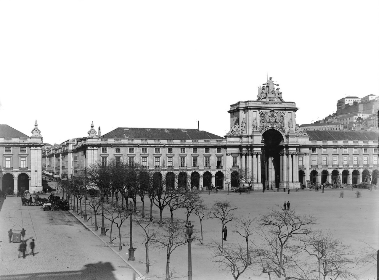 Praça do Comércio ni.jpg