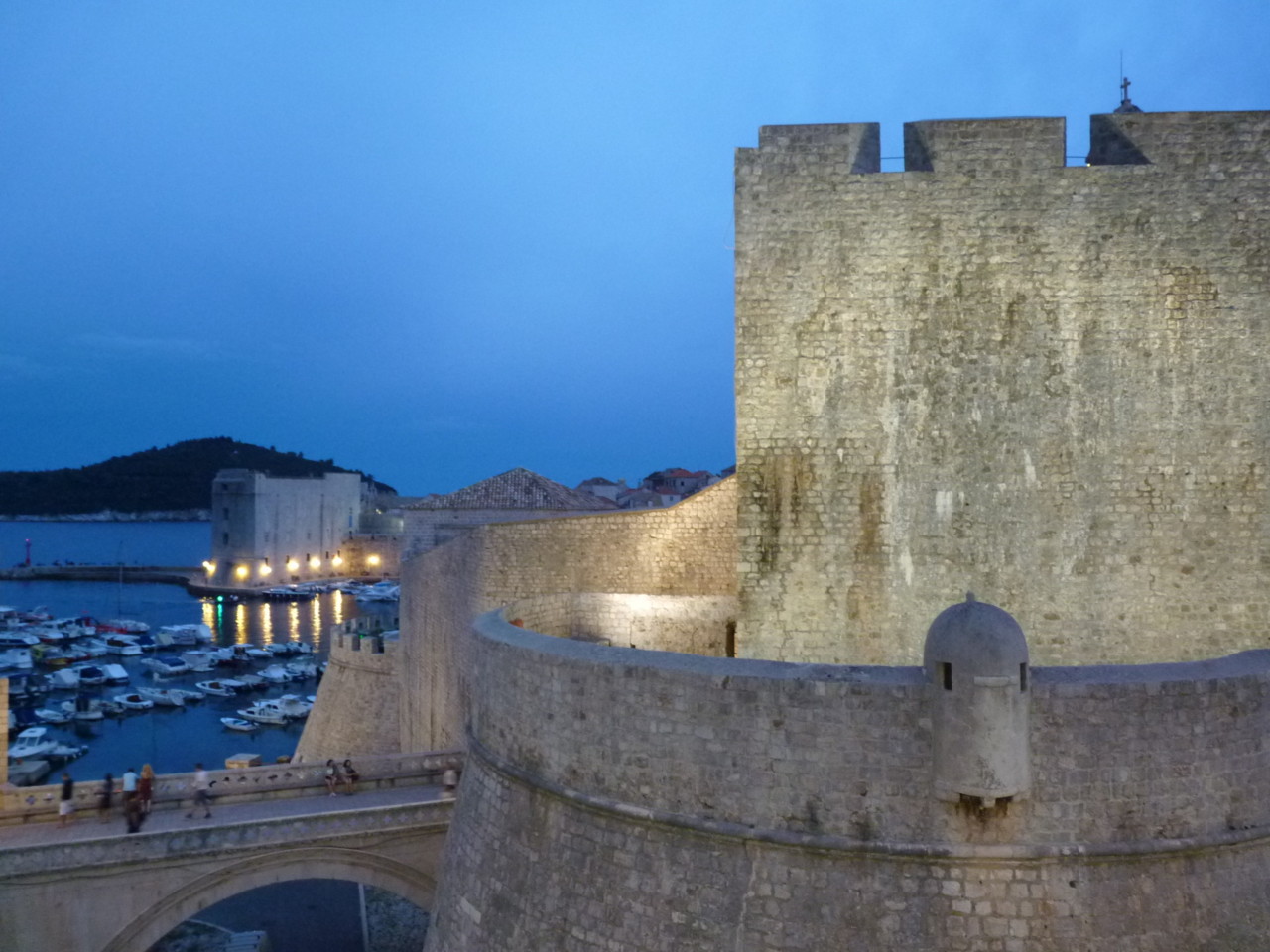Dubrovnik à noite (1).JPG