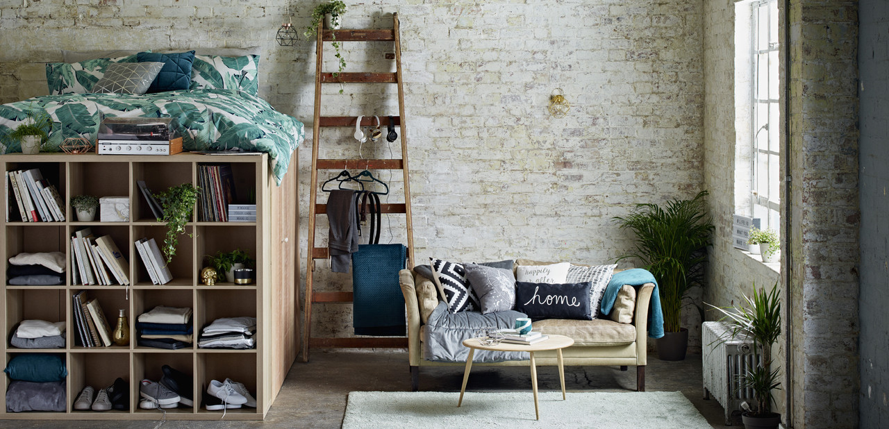 Leaf duvet set €11, Teal Cushion €8 $9, Geo cu