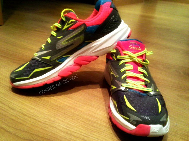 Skechers GoRun Strada