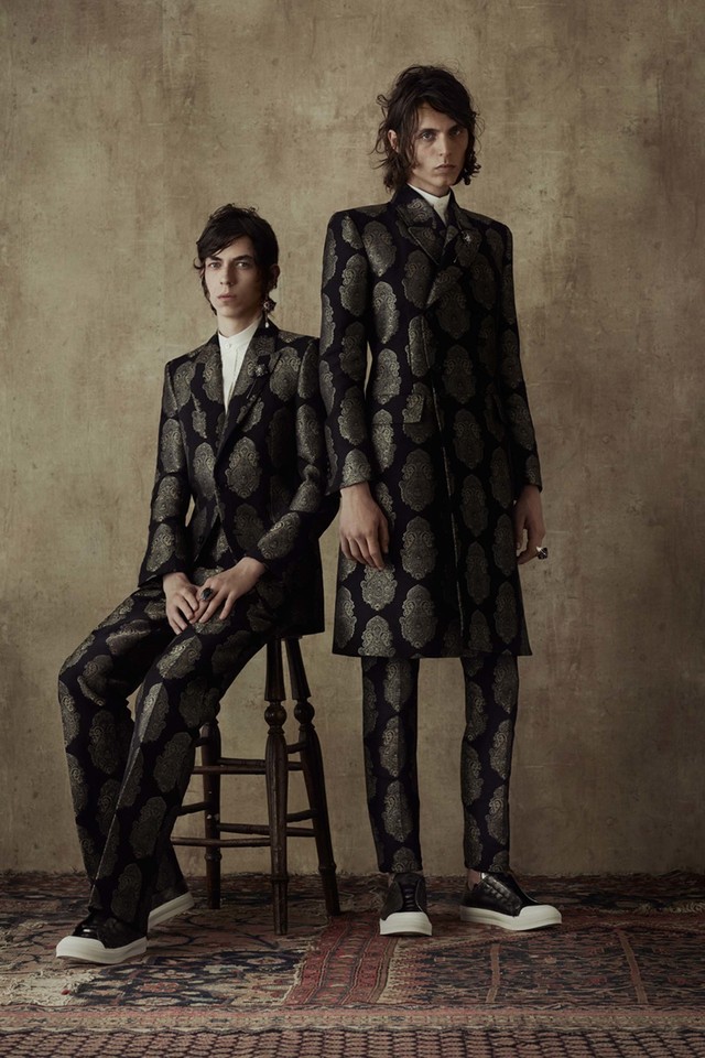 22-alexander-mcqueen-resort-17.jpg 22-alexander-mcqueen-resort-17.jpg