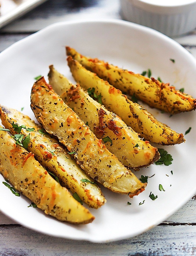 BATATAS FRITAS CROCANTES COM MANTEIGA E ALHO - Teste Receitas