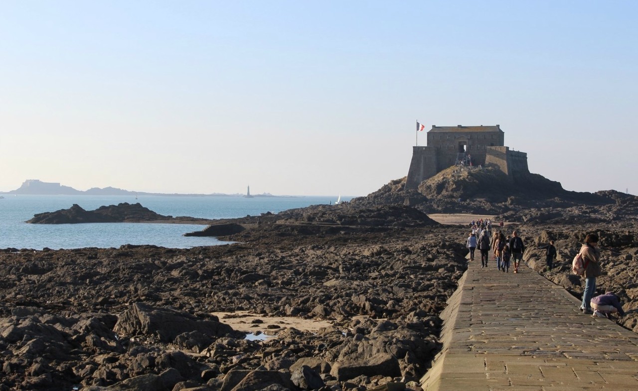 Grand Bé Saint Malo.jpg Grand Bé Saint Malo.jpg