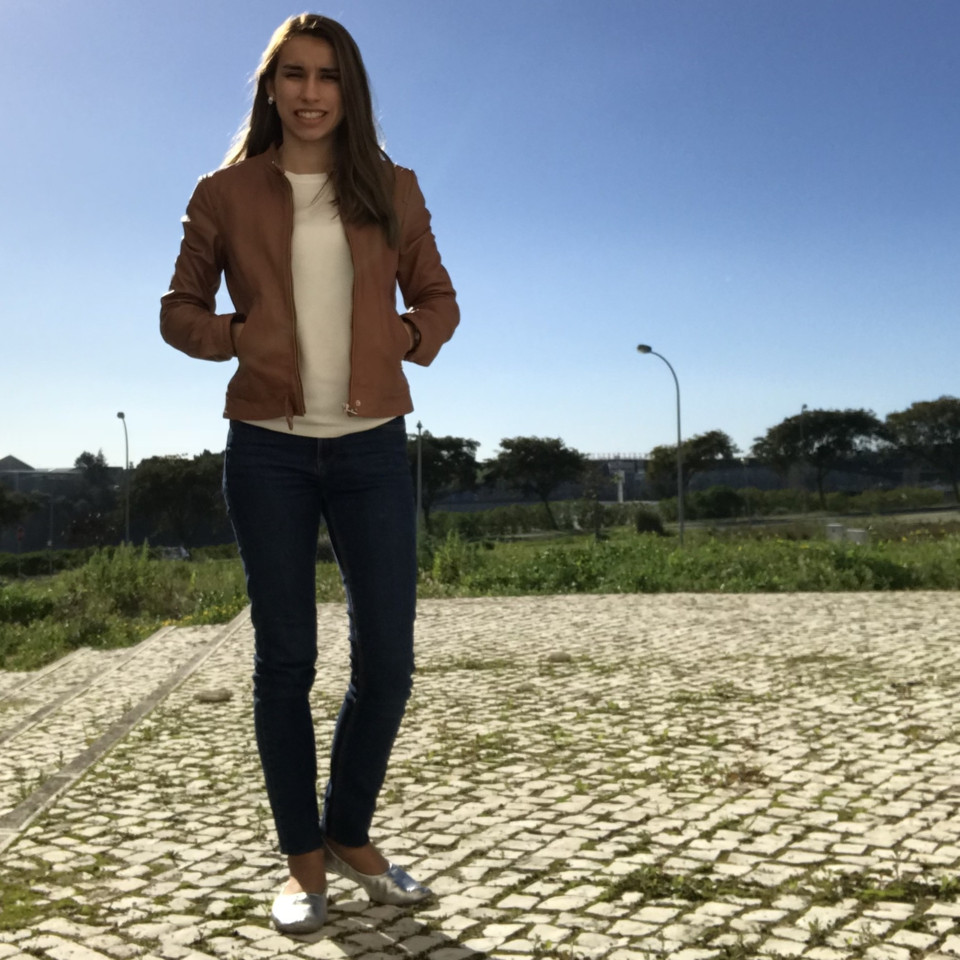 5 dicas chiques com básicos - o poder da blusa branca
