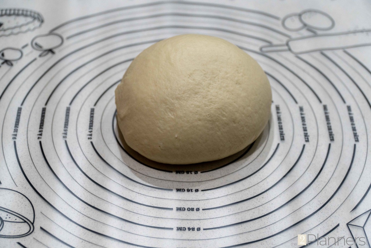 Italian Pizza Dough Recipe - The2Planners