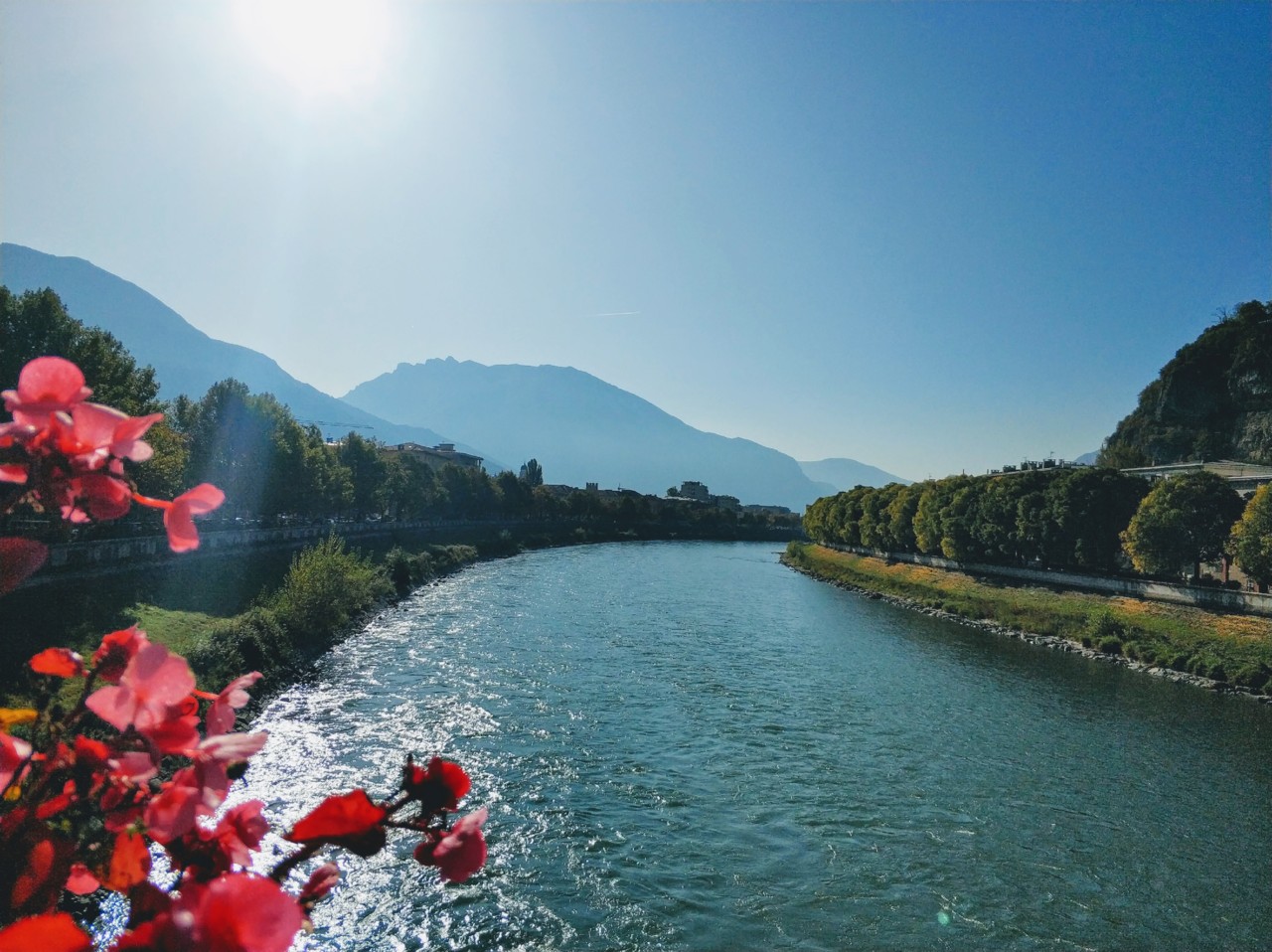 Vista para o Rio Ádige, Trento.jpg