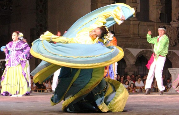 1186177_10202125136196448_1842390895_n