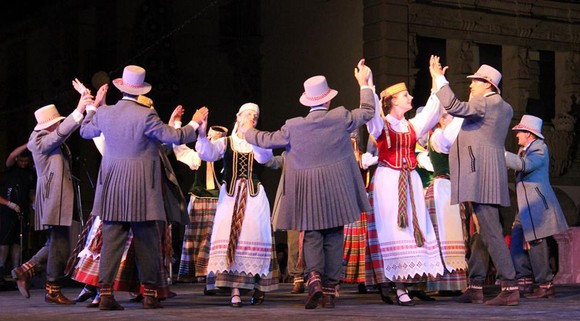 1236650_10202125163277125_944570601_n